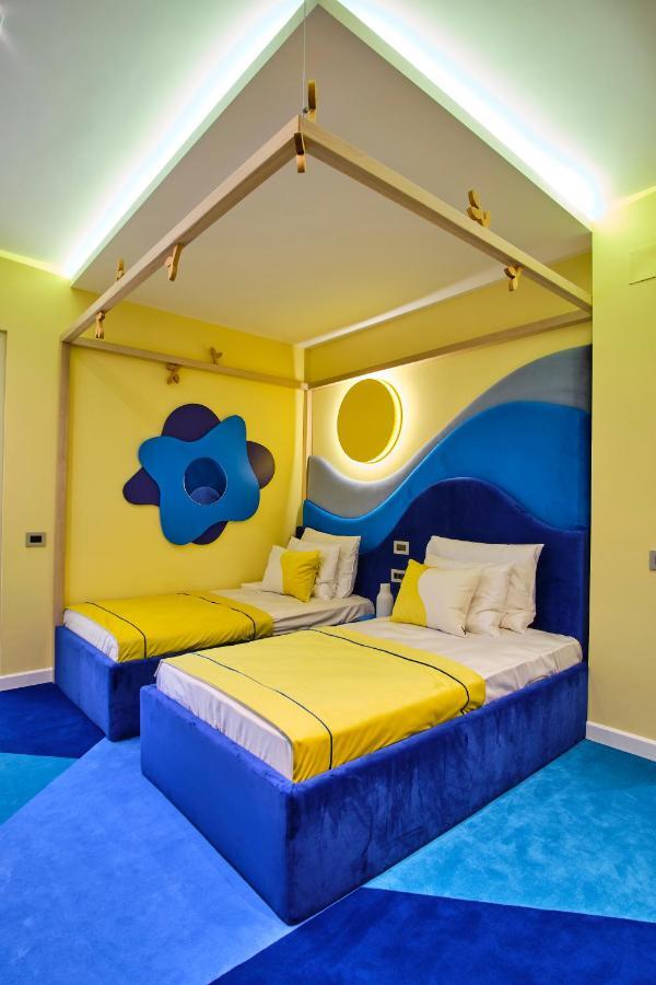 Vilacrosse Boutique Inn Bucureşti Ngoại thất bức ảnh